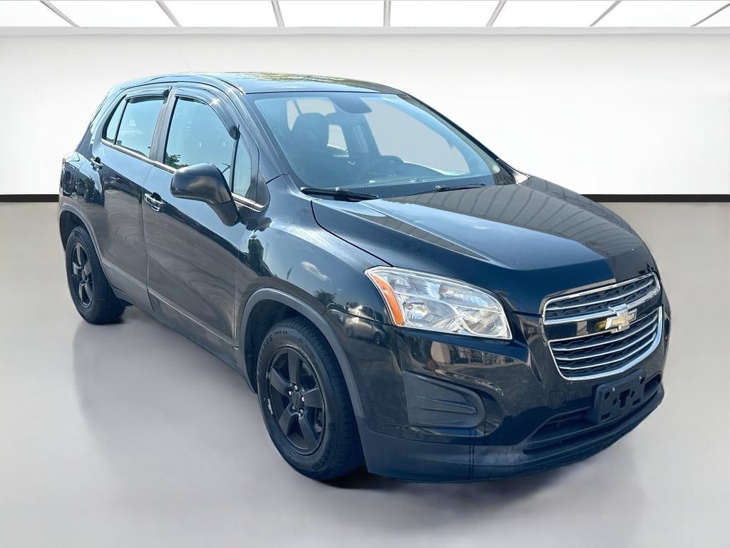 Used 2015 Chevrolet Trax LS with VIN KL7CJKSB7FB183153 for sale in Muncie, IN