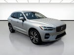 2023 Volvo XC60 Ultimate Bright Theme