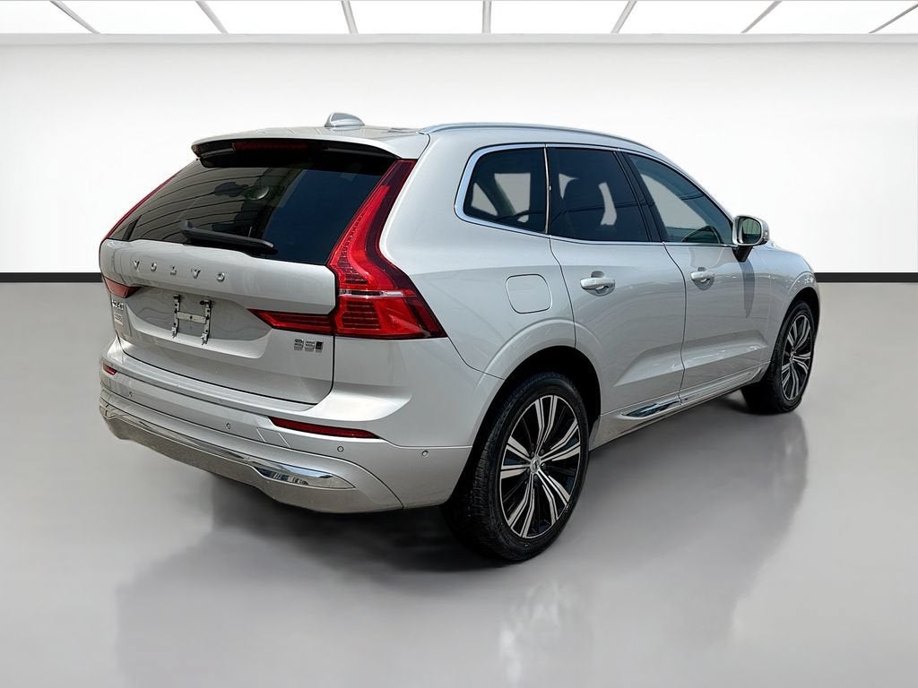 2023 Volvo XC60 Ultimate Bright Theme