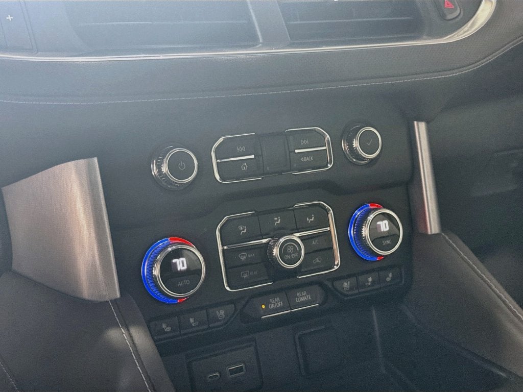 2023 GMC Yukon SLT