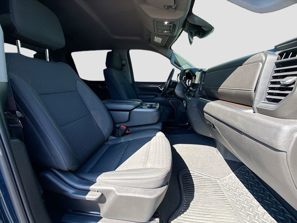 2022 Chevrolet Silverado 1500 LT (2FL)
