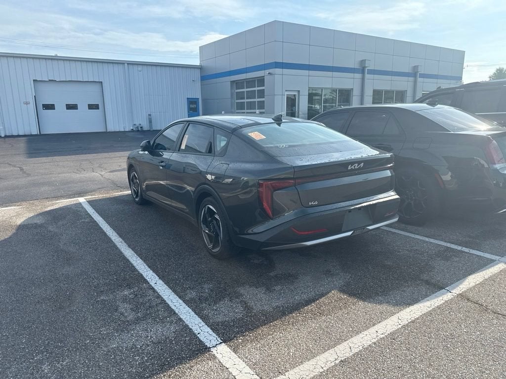2025 Kia K4 EX