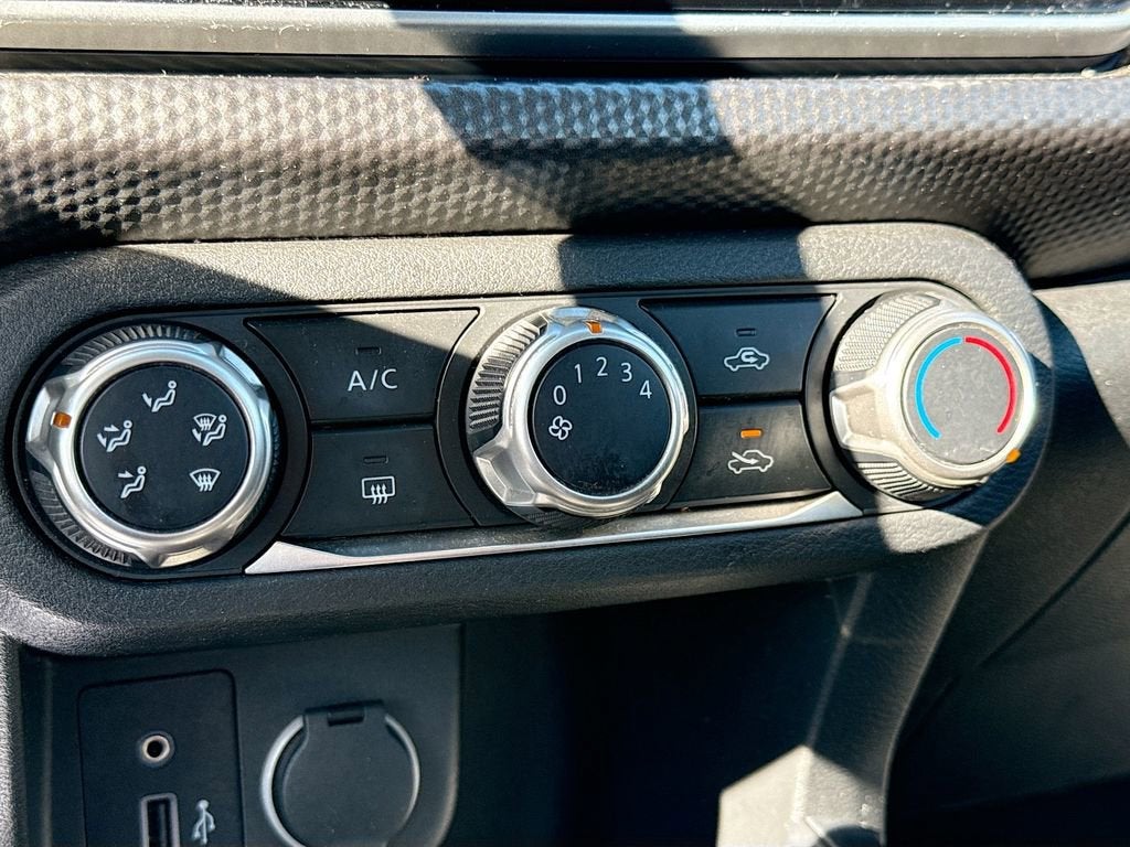 2020 Nissan Kicks S