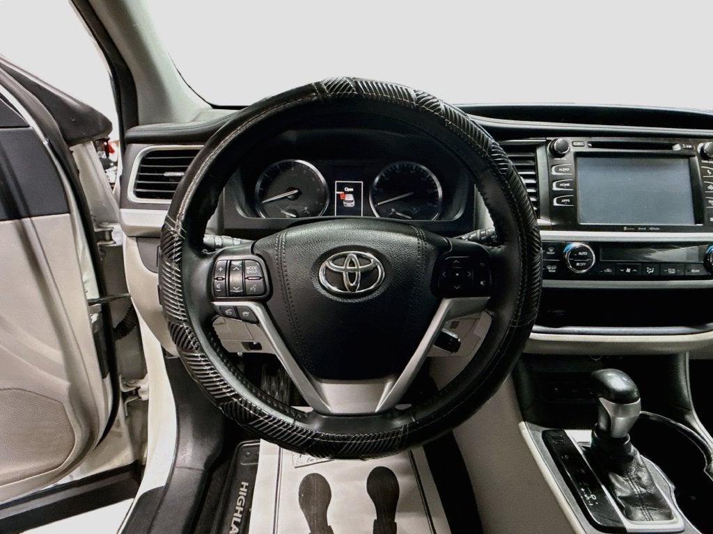 2016 Toyota Highlander XLE V6