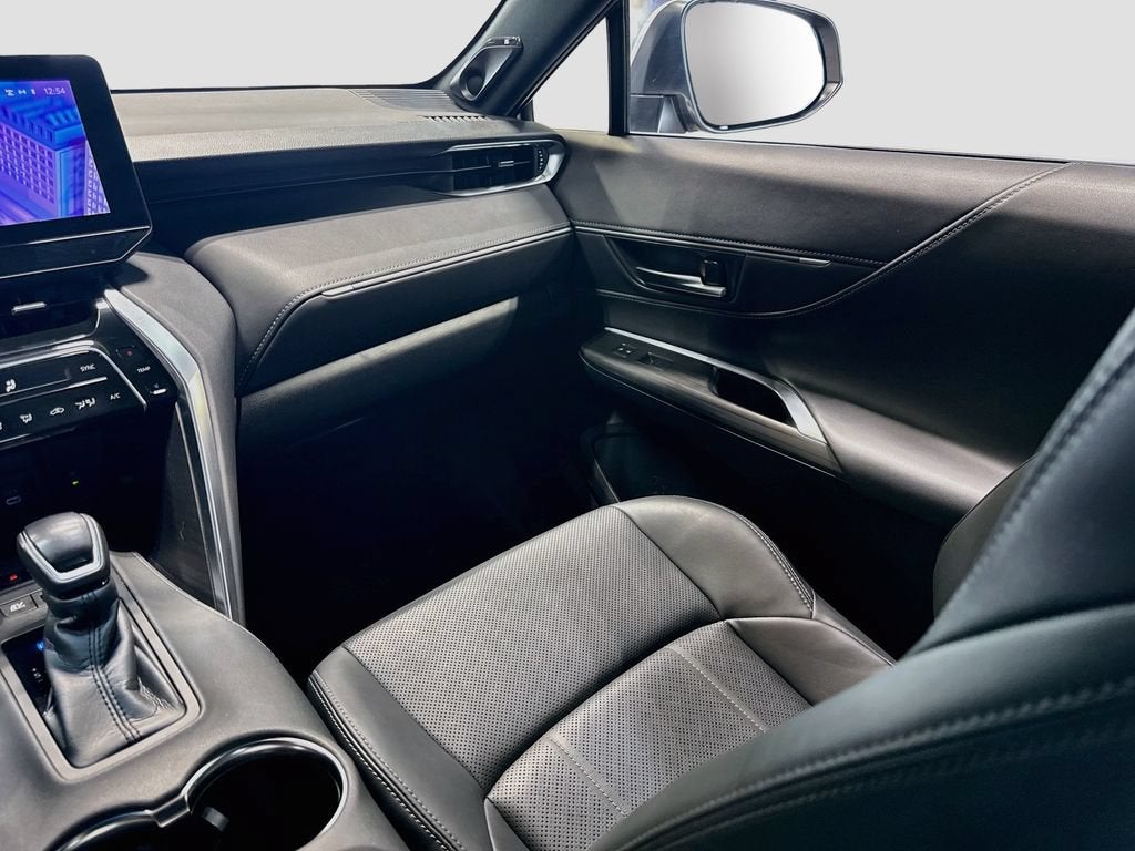 2023 Toyota Venza LE