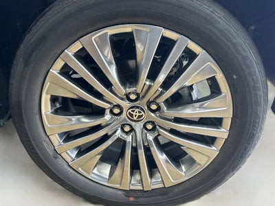 2023 Toyota Venza LE