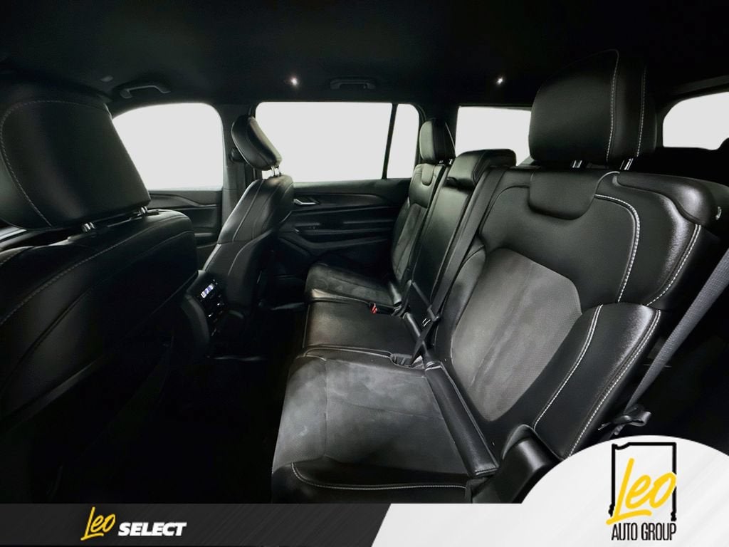 2023 Jeep Grand Cherokee L Altitude 4x4