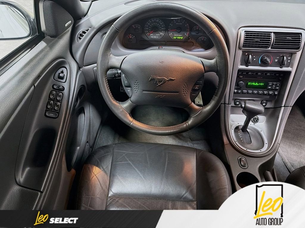 2004 Ford Mustang GT Deluxe