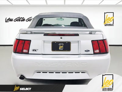 2004 Ford Mustang GT Deluxe