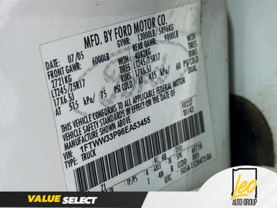 2006 Ford Super Duty F-350 DRW XL
