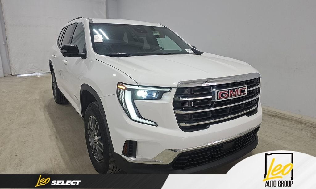 2025 GMC Acadia Elevation