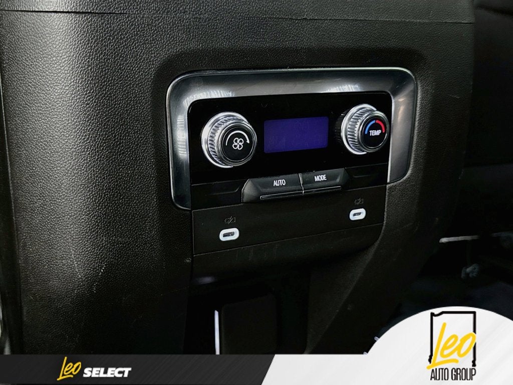 2024 GMC Yukon XL SLE