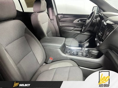 2022 Chevrolet Traverse LT Cloth