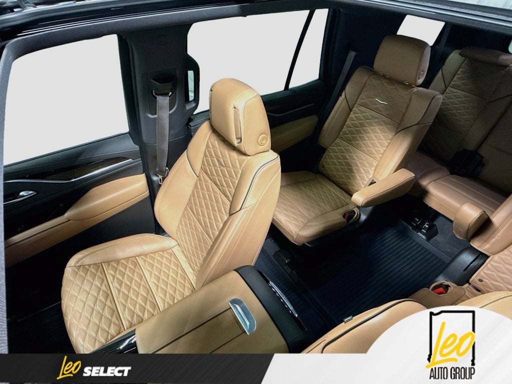 2023 Cadillac Escalade Sport