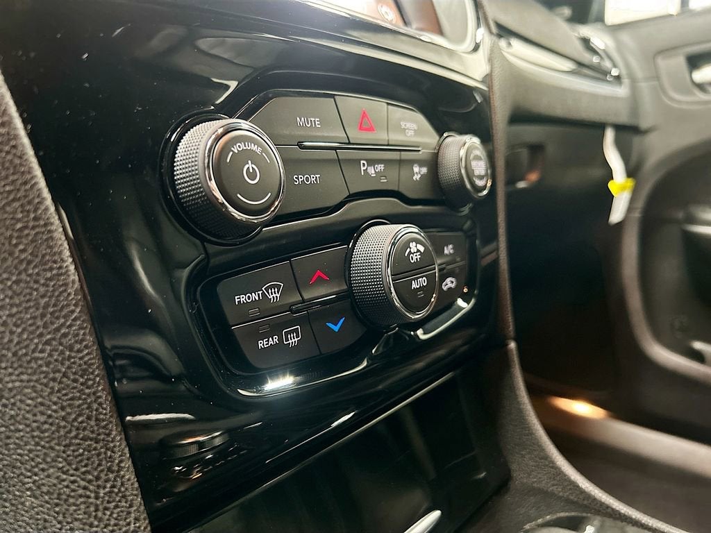 2023 Chrysler 300 300S