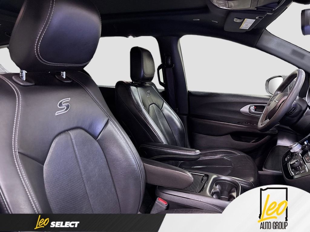 2022 Chrysler Pacifica Touring L