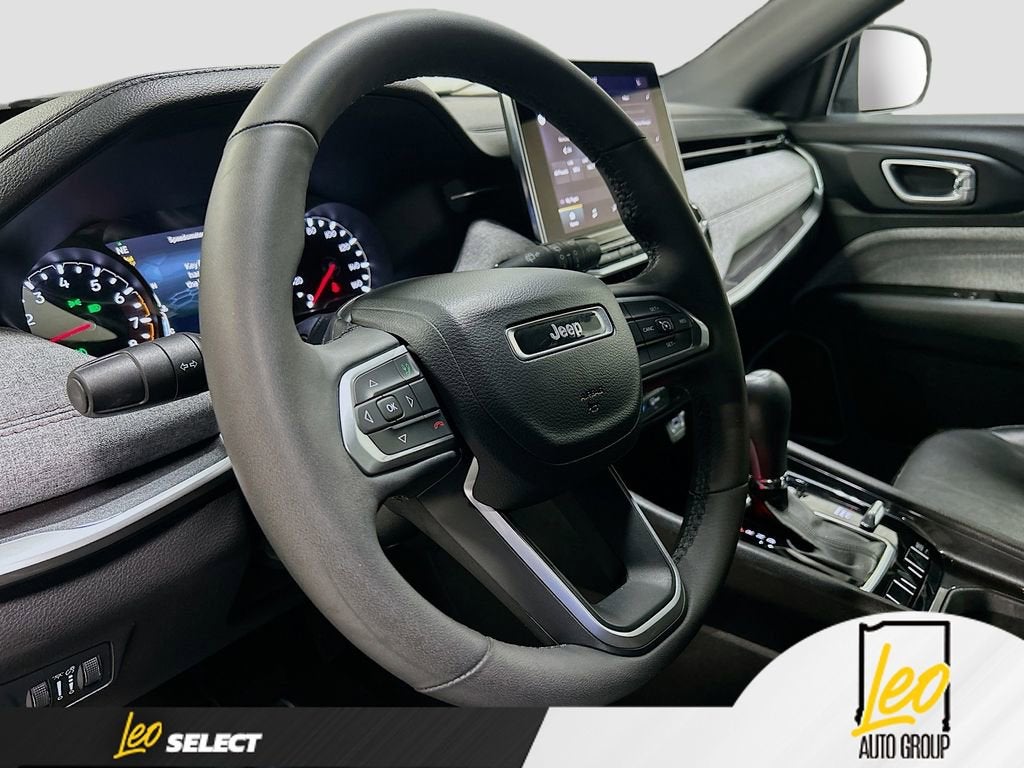 2023 Jeep Compass Latitude Lux