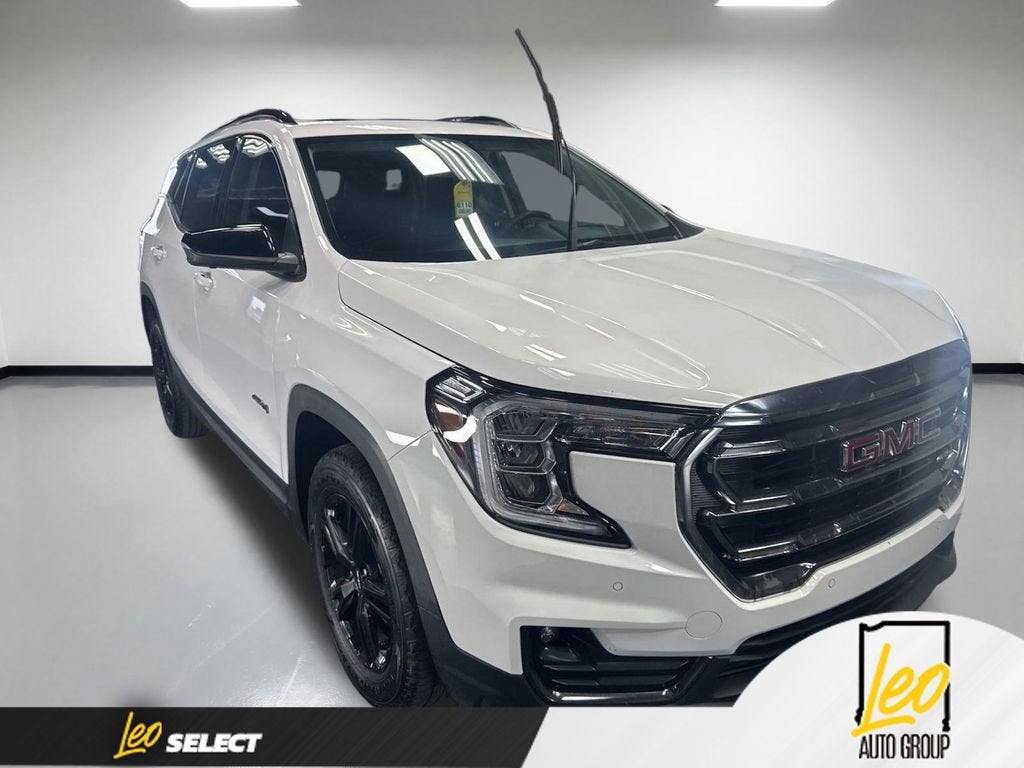 2024 GMC Terrain AT4