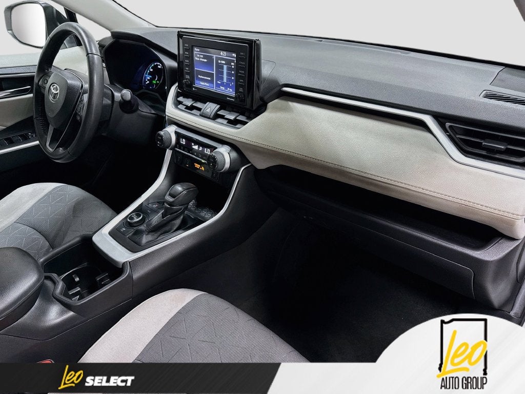 2022 Toyota RAV4 Hybrid XLE
