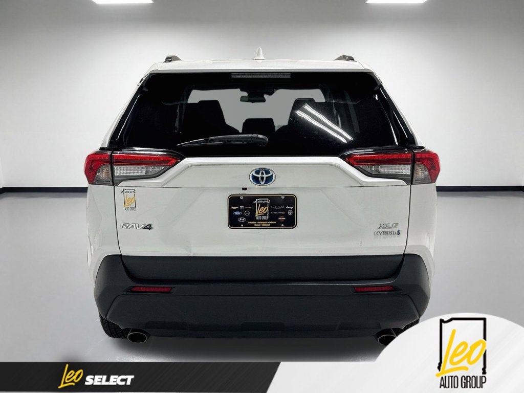2022 Toyota RAV4 Hybrid XLE