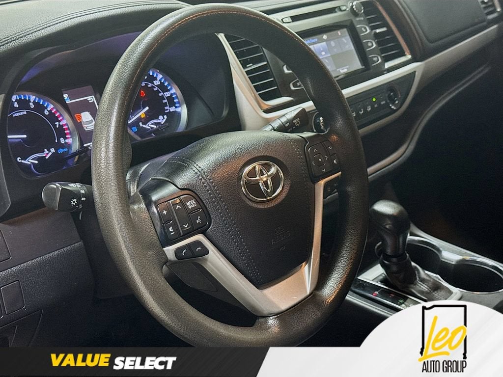 2019 Toyota Highlander LE