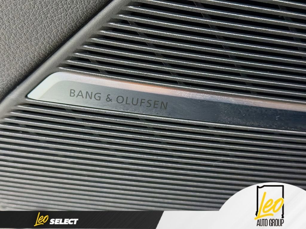 2023 Audi Q8 Premium Plus