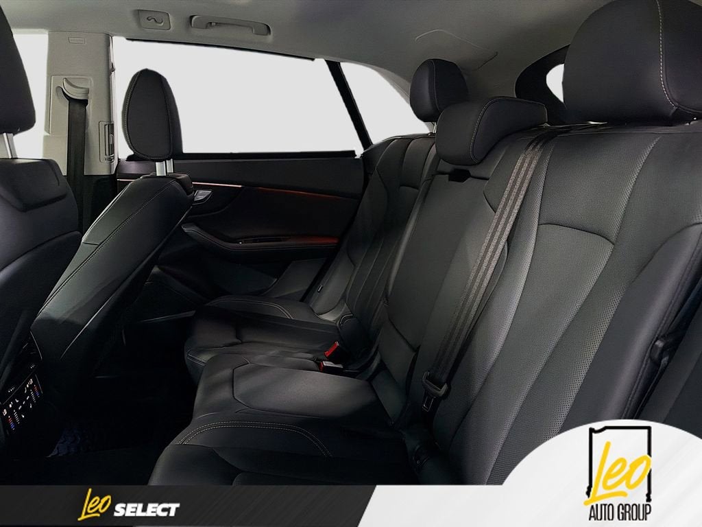 2023 Audi Q8 Premium Plus