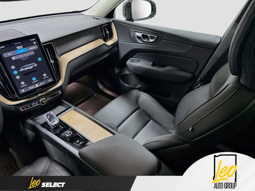 2026 Volvo XC60 Core