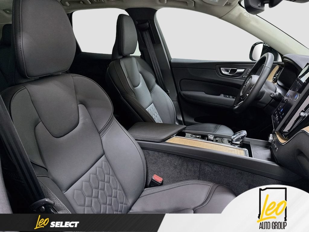 2026 Volvo XC60 Core